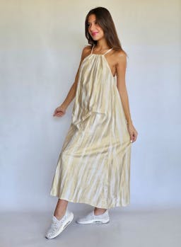 Beige & Gold Dressindex